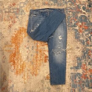 Abercrombie & Fitch Low Rise Boyfriend Ripped Jeans